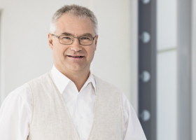 Dr.Ralf Katzke