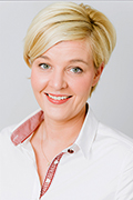 Frau im Porträt.