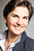 Frau im Porträt.
