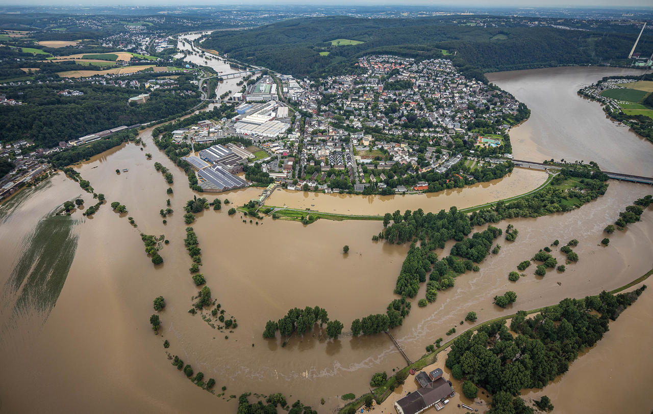 Ruhrhochwassser, &Uuml;berschwemmung in Wetter im Ruhrgebiet