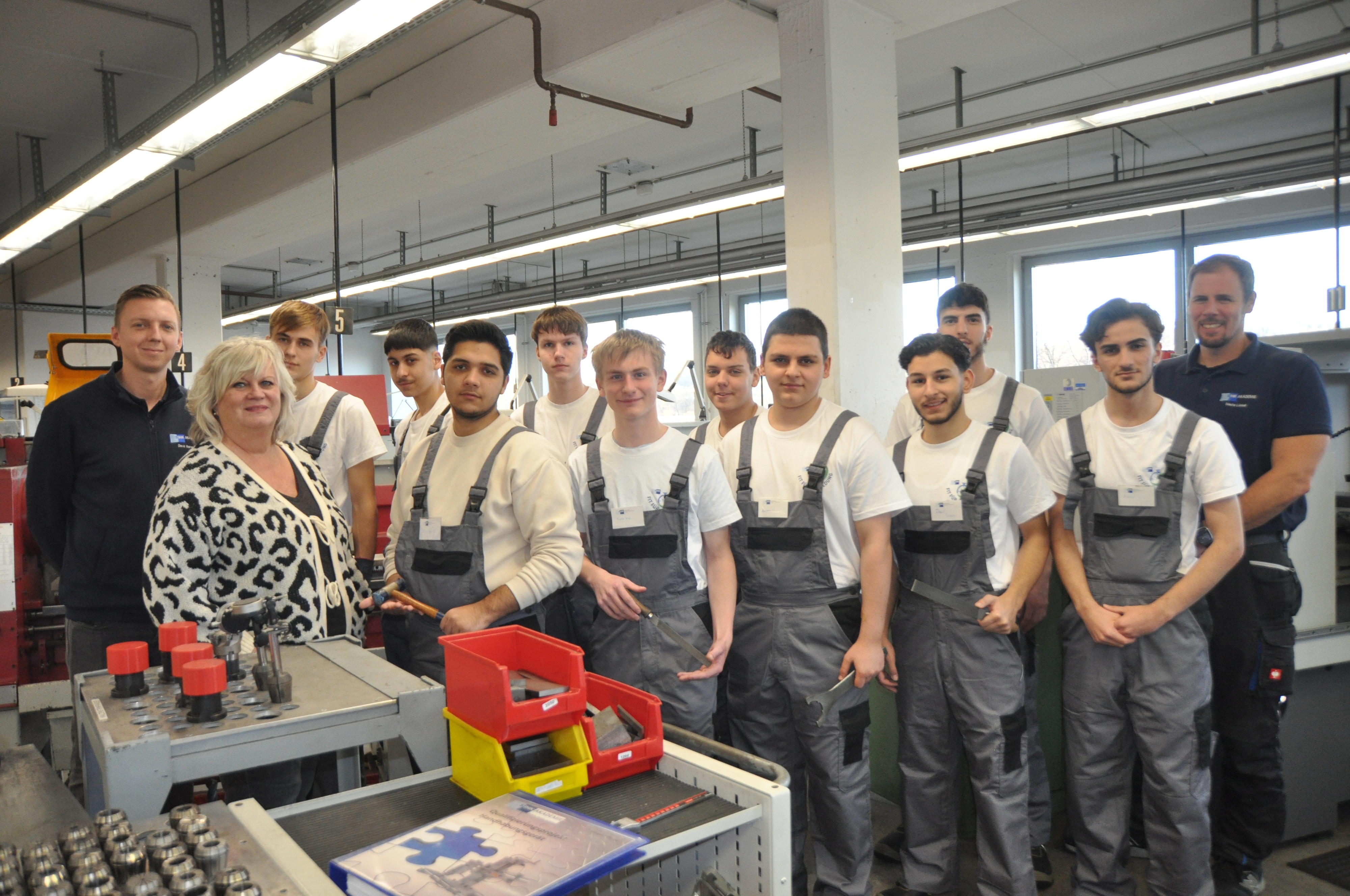 Gruppenbild Abschluss des Projektes Fit für die Ausbildung