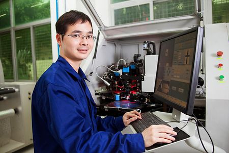 Engineer control lable machine