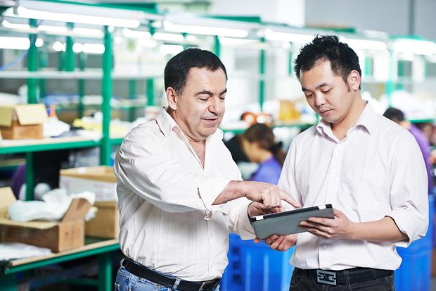 Mitarbeiter in Fabrik in China 