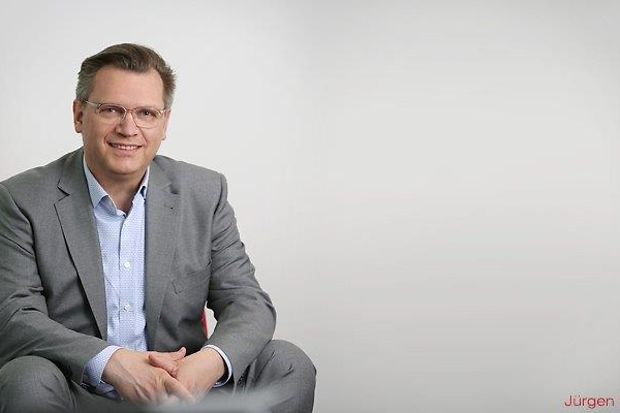 J&uuml;rgen He&szlig;d&ouml;rfer