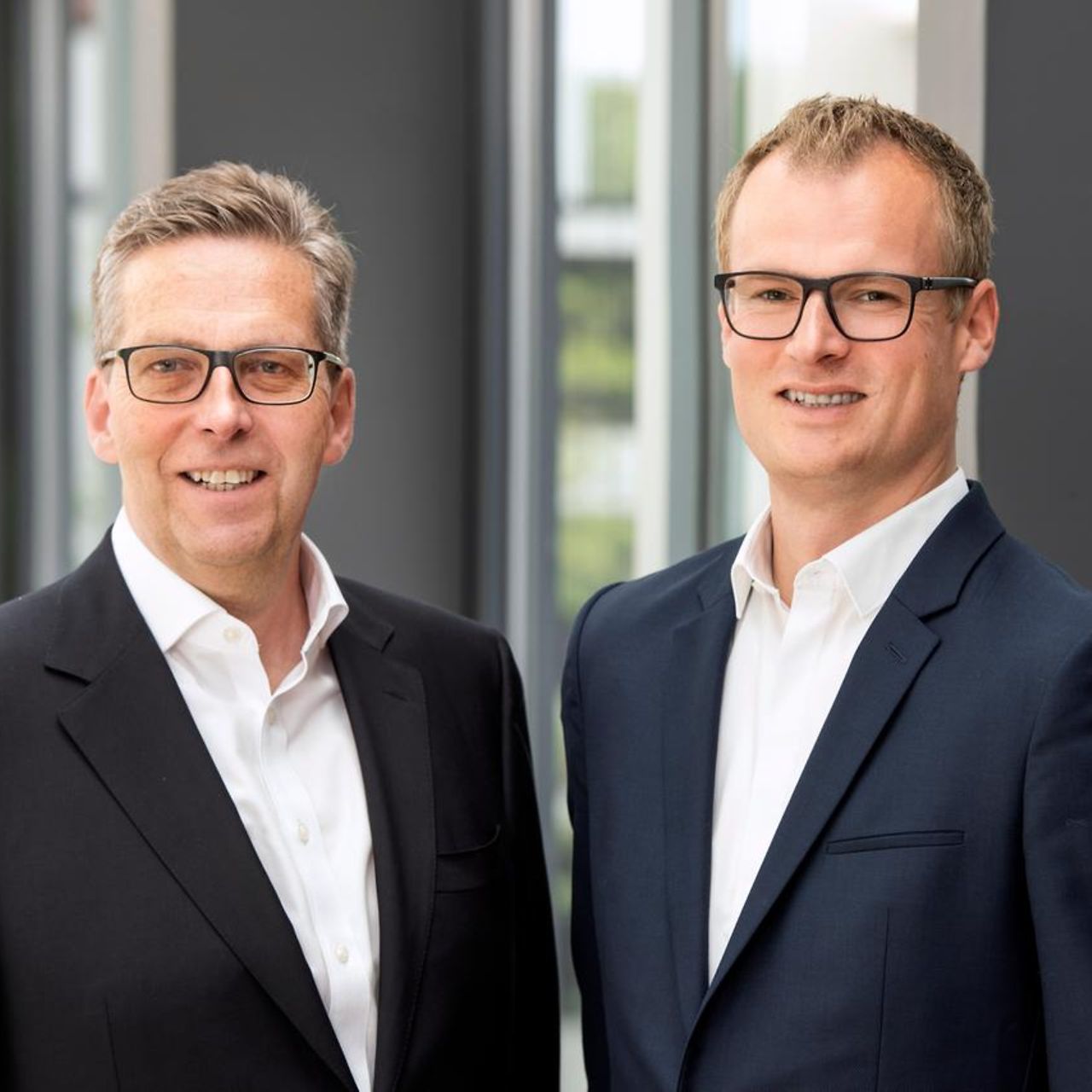 Porträtaufnahme Hauptgeschäftsführer Robert Lippmann und Präsident Matthias Martine