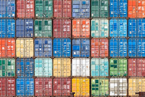 Container im Hafen von Antwerpen, Belgien