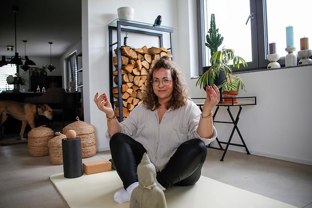 Patricia Jung in Yoga-Pose