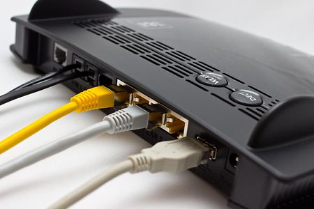 WLan router Fotolia_75146685_Subscription_Monthly_M