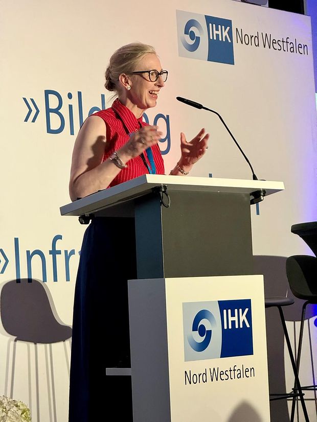 Margret Homann beim Female Finance Day in der IHK Nord Westfalen