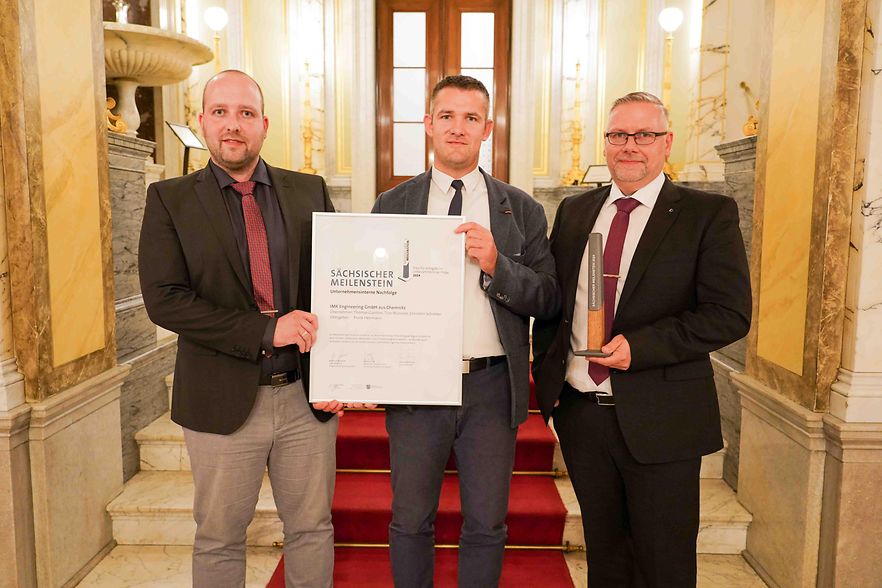 3 M&auml;nner auf 