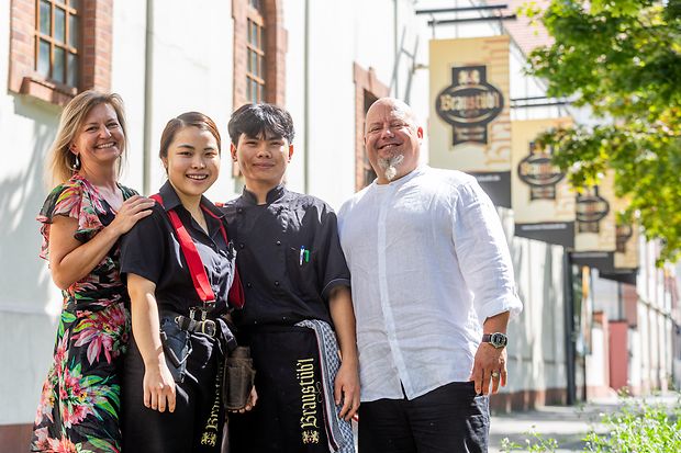 Internationale Azubis beim Gasthaus Braustübl
