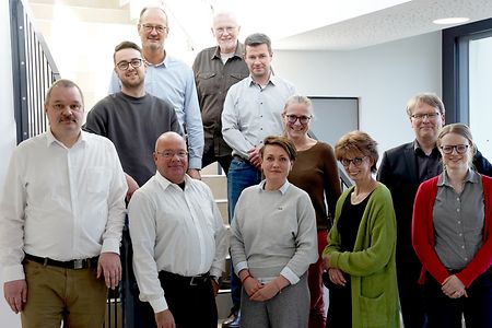 Symbolbild Gruppenbild des FachForums Datschutz bei einem Treffen