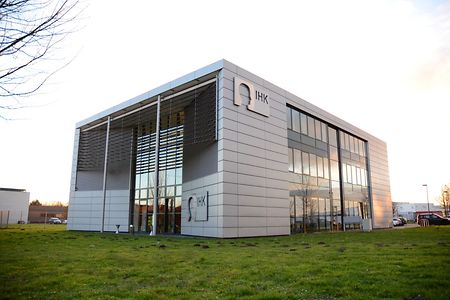 Au&szlig;enansicht des Geb&auml;udes der IHK-Zweigstelle in Paderborn