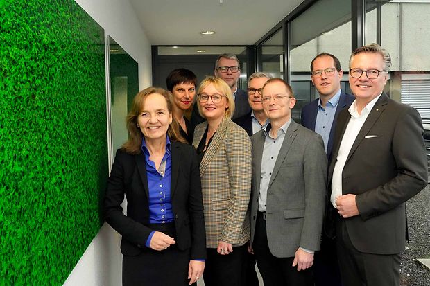 Pressefoto der IHK zum Thema Nationalpark in OWL