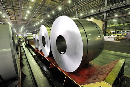Stahlrollen in einer Fabrik