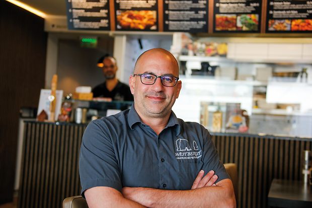 Khaled Baalbaki in seinem "West Beirut"-Restaurant in Mosbach