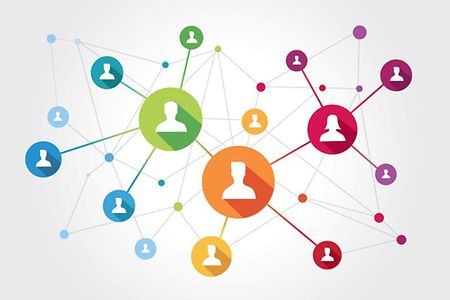Bunte Netzwerk-Grafik mit verbundenen Symbolen f&uuml;r Menschen.