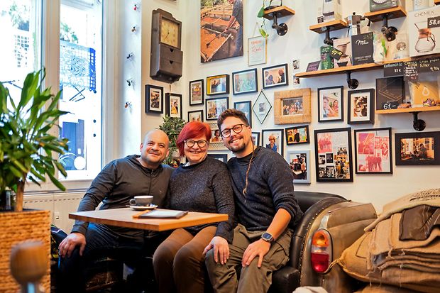 Joel Urbaez, Daisy Schwartz und Raphael Pulgar Schwartz 