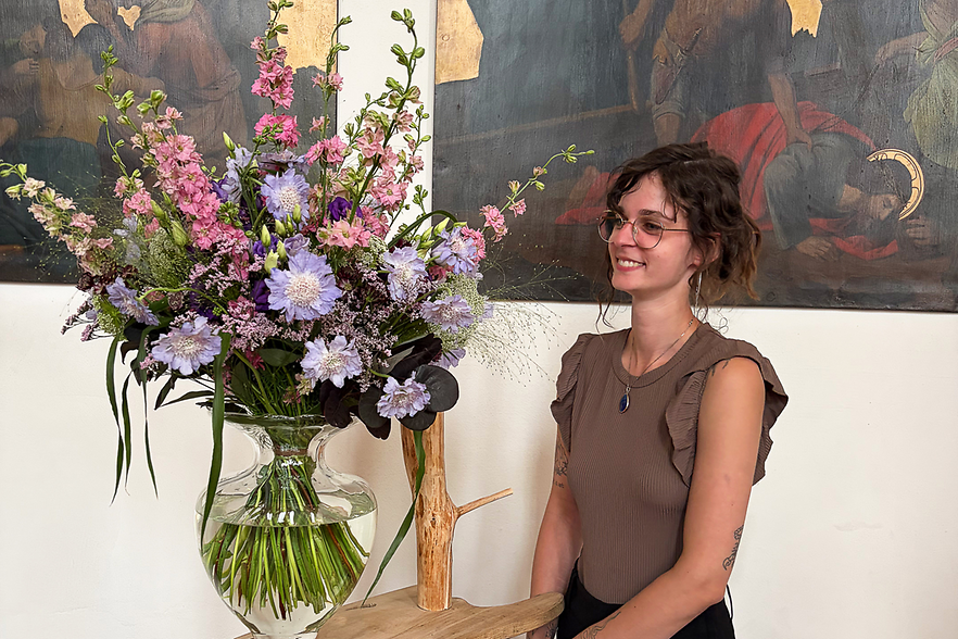 Floristen mit Blume