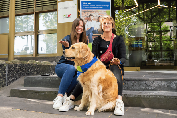 KOMPASS mit Hund